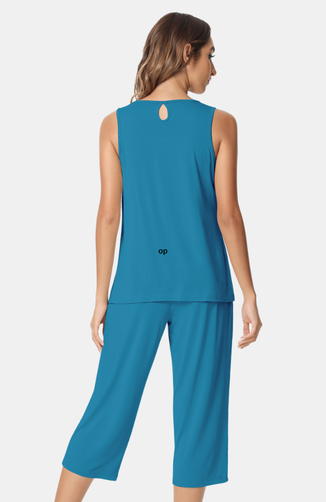 Ladies soft and comfy sleeveless bamboo capri pyjamas. Turquoise XS-4XL. Back.