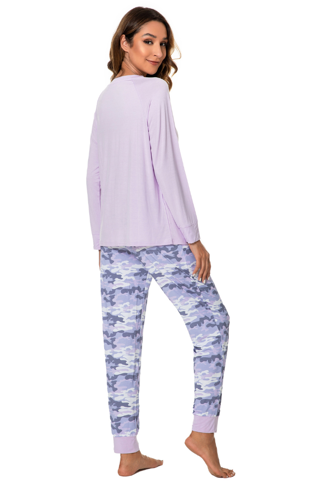 Ladies comfy bamboo winter PJs with pockets: Lilac top with camo print pants. S-4XL.