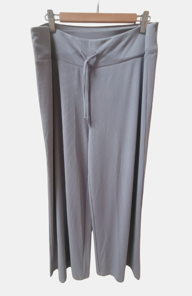 Sample: Ribbed Bamboo / Polyester Wide Leg Pants (L/14)
