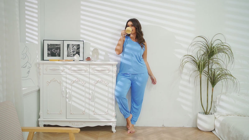 Video: Bamboo 7/8 Length Pyjamas - Blue 