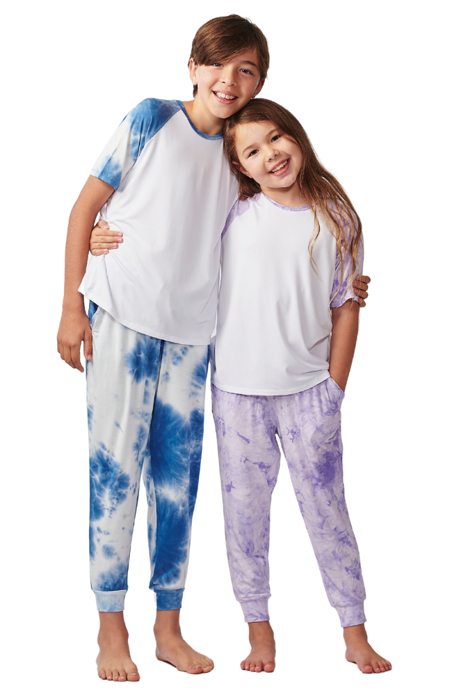 Kids tie-dye bamboo pyjamas: T-shirt with long pants.